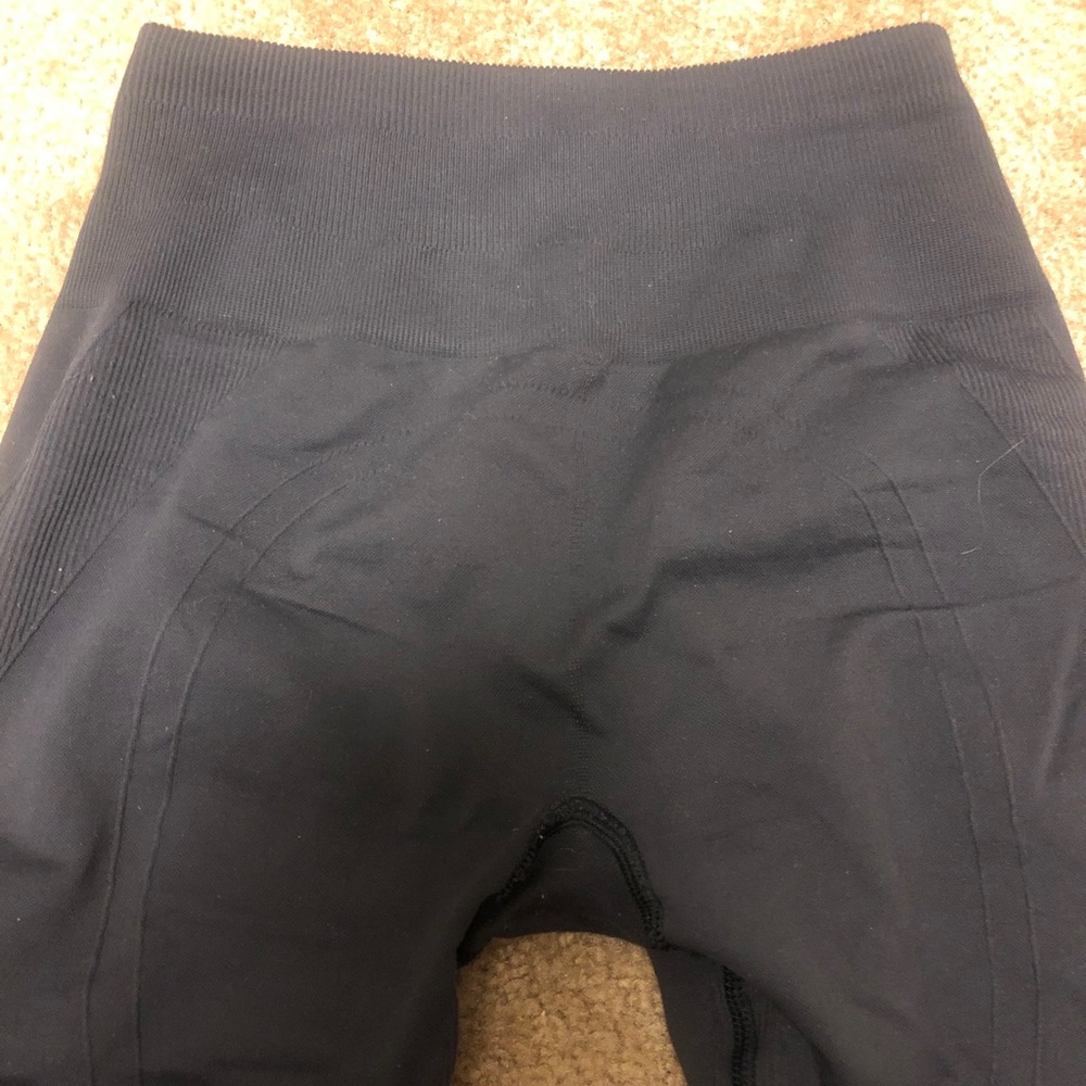 Lululemon leggings flow and go